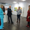 V.l.n.r.: Günter (Jolanta Switajskis Ehemann), die Kunsthistorikerin Ingeborg Maria Buck, der Künstler Hans Gunsch, die Künstlerin Jolanta Switajski, Heike Schmidt und Ulrike Saremba vom Organisationsteam des "Künstler der Filder e.V."