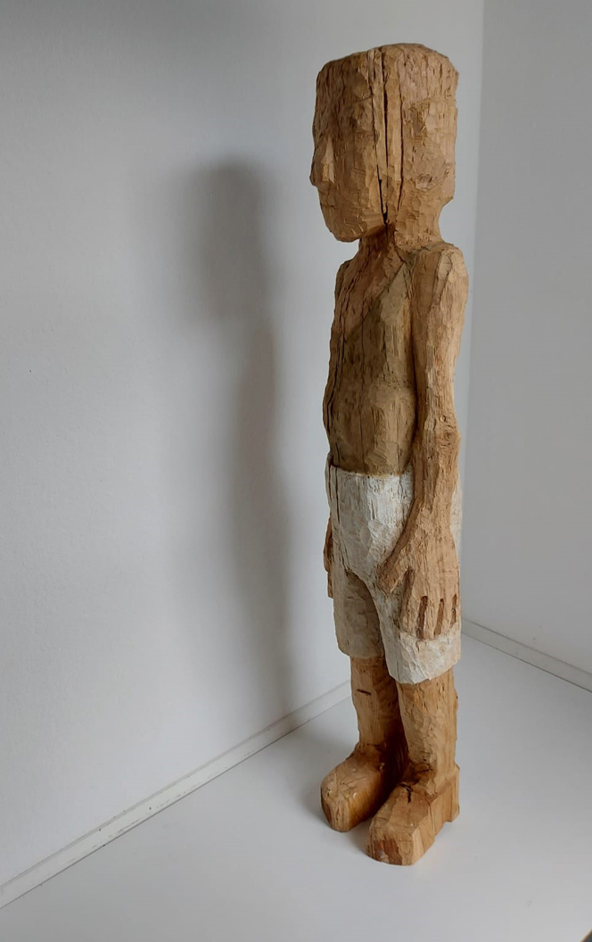 Gabriele Reuff, O.T., Holz, 30 x 140 x 25 cm